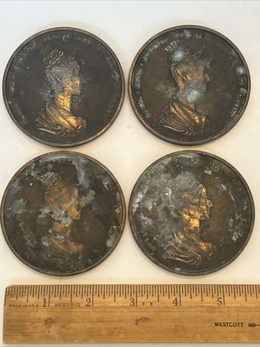 Vtg lot oversize 3 - of, 3”